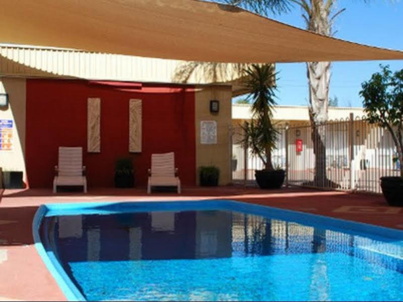Desert Sand Motor Inn Broken Hill Bagian luar foto
