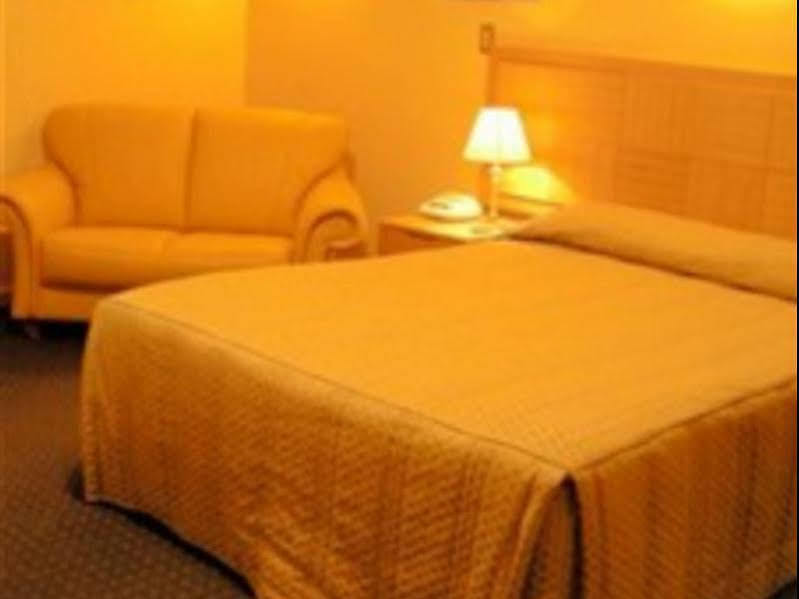 Desert Sand Motor Inn Broken Hill Bagian luar foto