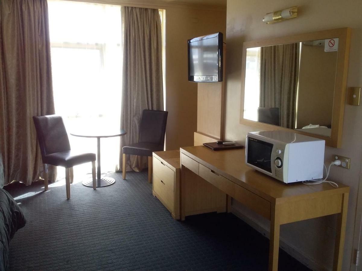 Desert Sand Motor Inn Broken Hill Bagian luar foto